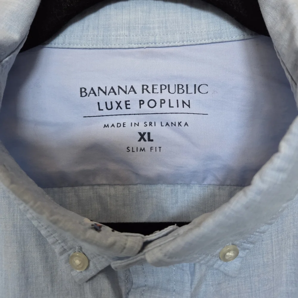 Banana Republic casual button